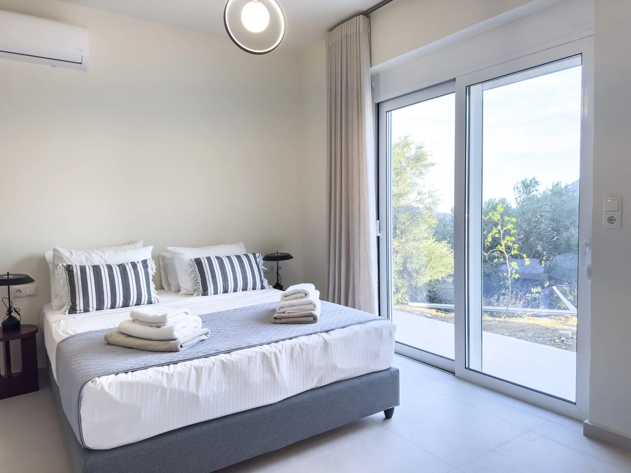Pool House double bedroom