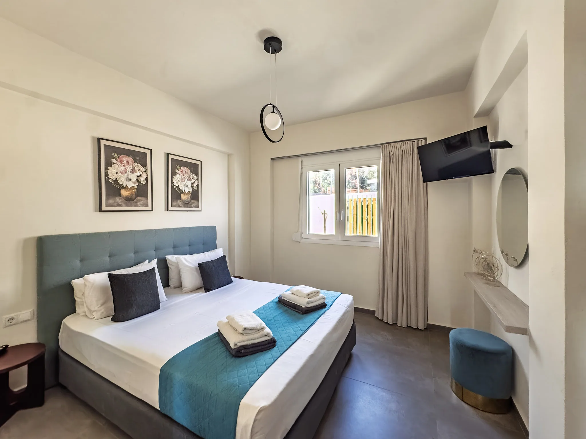 House Two double bedroom